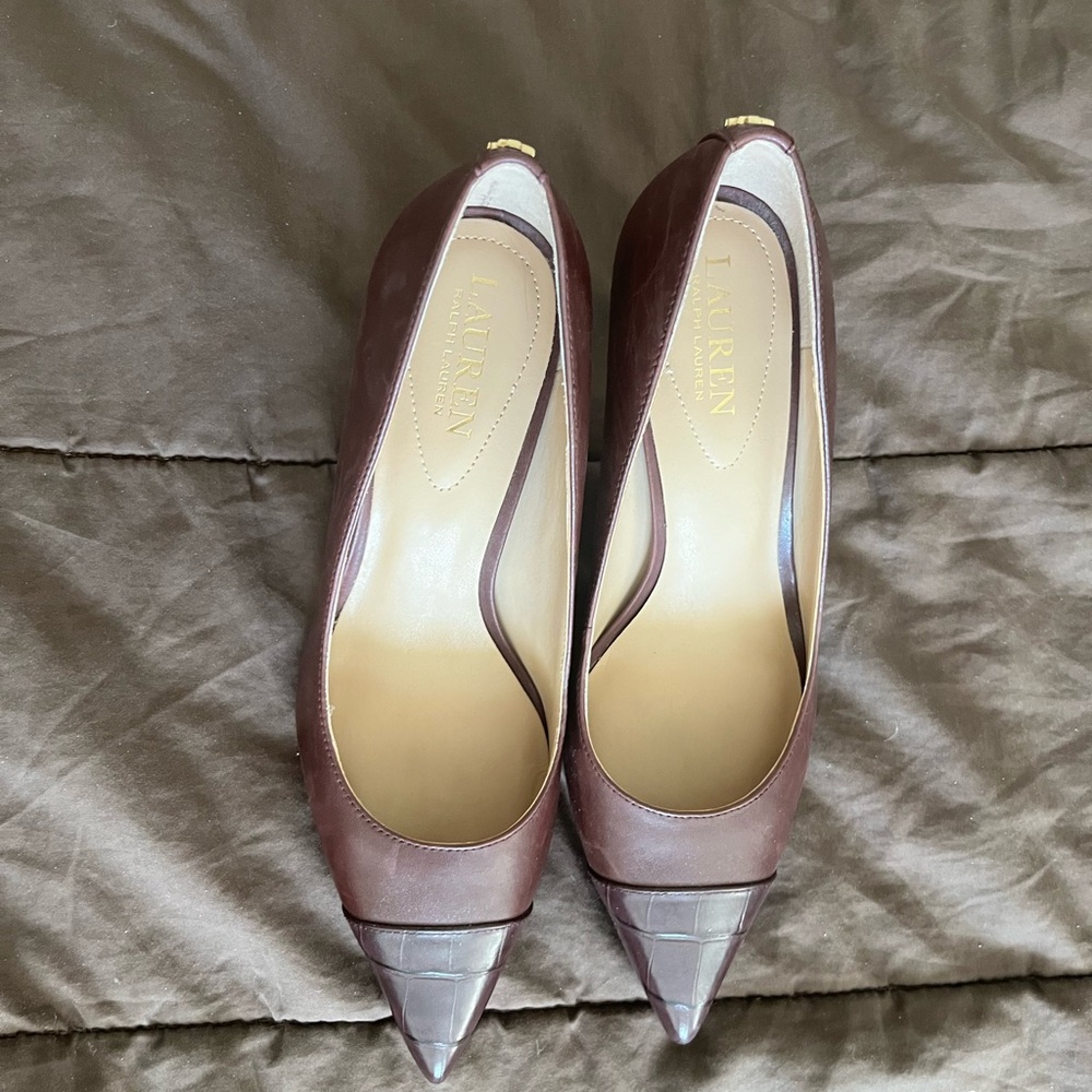 Ralph Lauren baurdeaux 2.5 inch heels, size 7.5